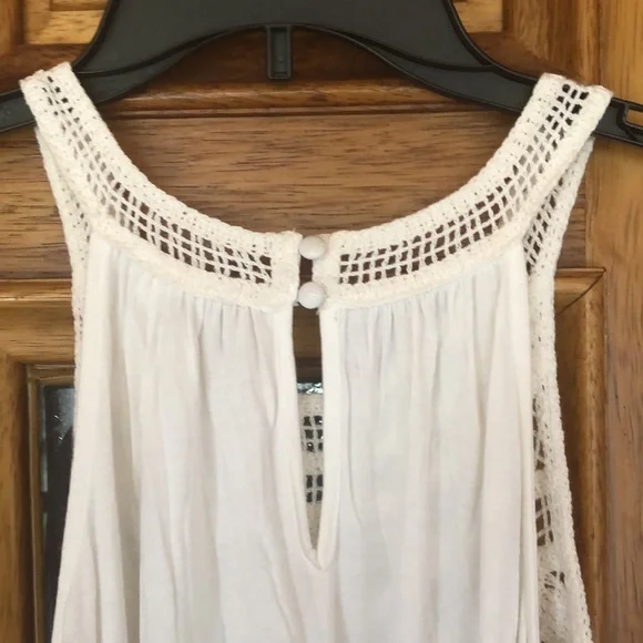 POL Lace Bib Tunic Top - Picture 9 of 9